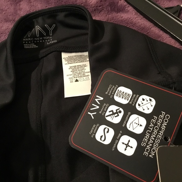 NWT Andrew Marc New York Performance Compression Performance Black Leggings - Picture 14 of 15